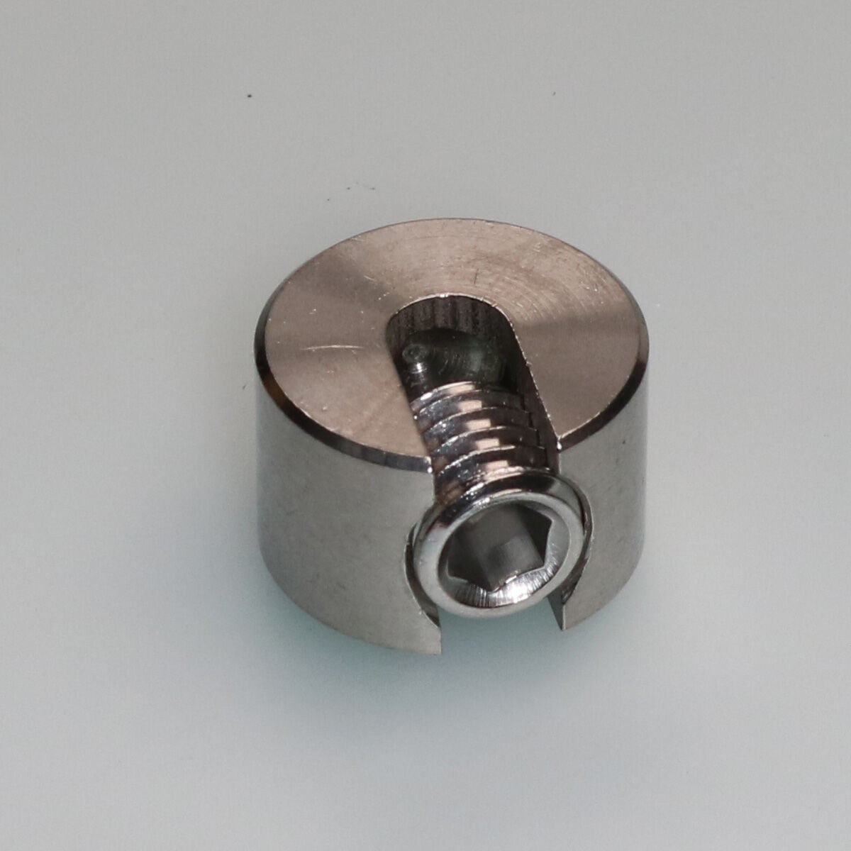 Klemmstopper / Klemmring, 1teilig für 2mm Drahtseil / Edelstahl V4A / KS1-2 | Hamburger Tauwerk Fabrik – Beste Qualität seit 1901. Jetzt online kaufen
