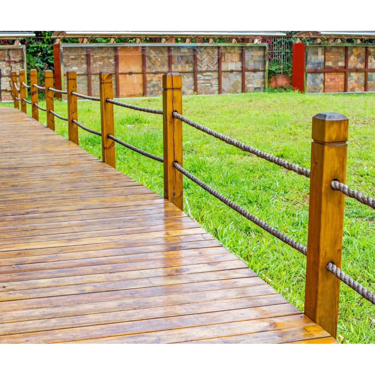 Terrassenbegrenzung aus Tauwerk & Seil Terrassenbegrenzung aus Tauwerk