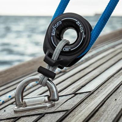 EasySea Olli™ - Snatchblock – aufklappbarer Umlenkblock mit Dyneema Loop EasySea Olli™ - Snatchblock – aufklappbarer Umlenkblock mit Dyneema Loop