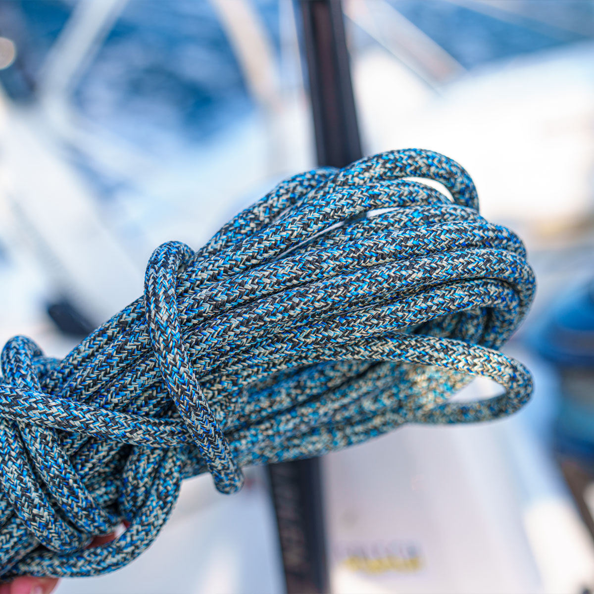 GLEISTEIN RunnerSprint - 10mm / Bruchlast 5560daN / weiß/schwarz | Hamburger Tauwerk Fabrik – Beste Qualität seit 1901. Jetzt online kaufen