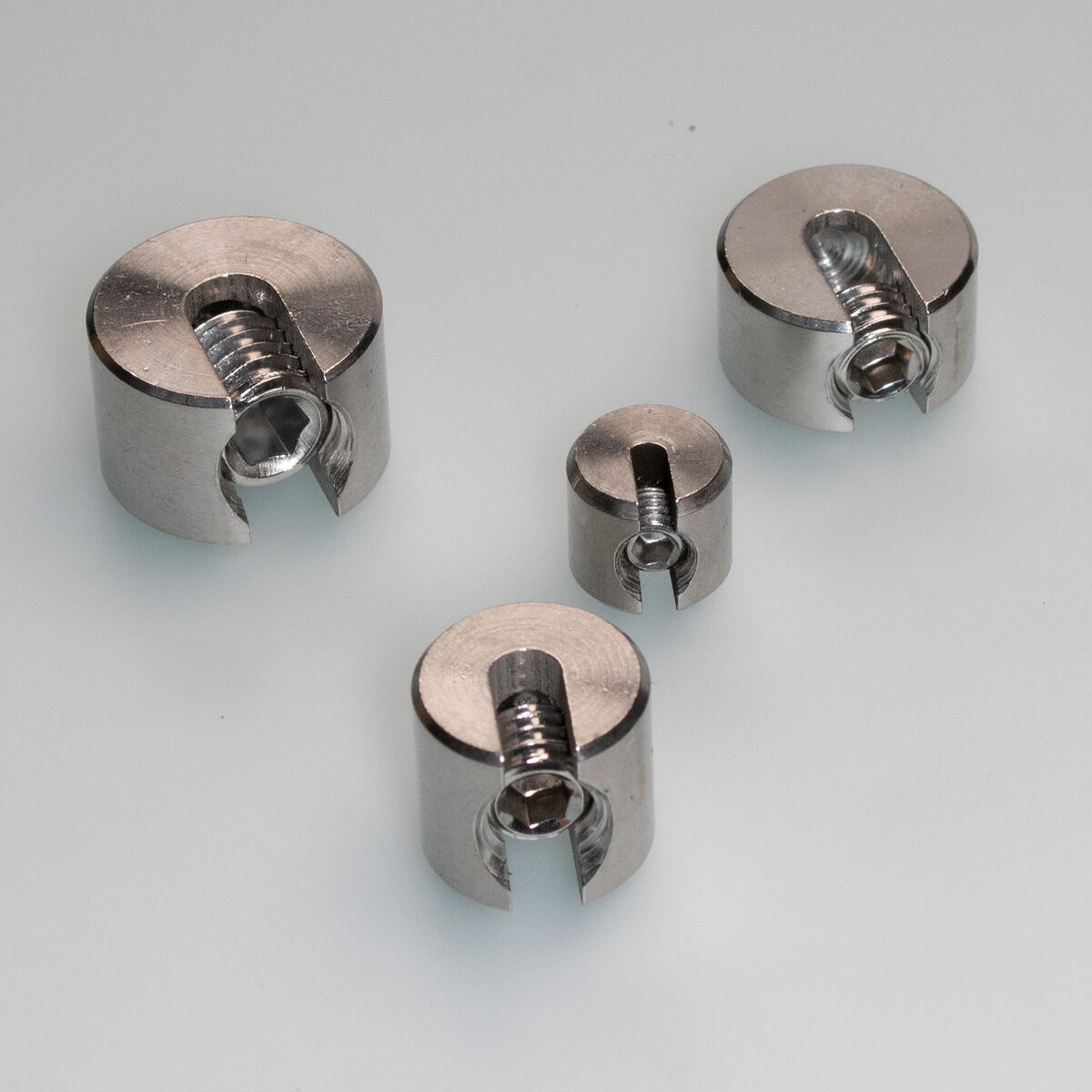 Stainless Steel Clamp Stopper 1-Piece for 2.0 - 6.0 mm Wire Rope Stainless Steel Clamp Stopper 1-Piece for 2.0 - 6.0 mm Wire Rope